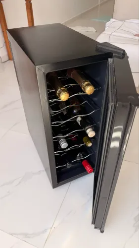 Adega Climatizada Brastemp 12 Garrafas All Black - Impecável!