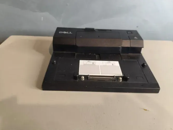 Replicador de portas (dock station) Dell E-Port II, modelo PR03X