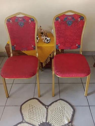 Lindas cadeiras decorativas