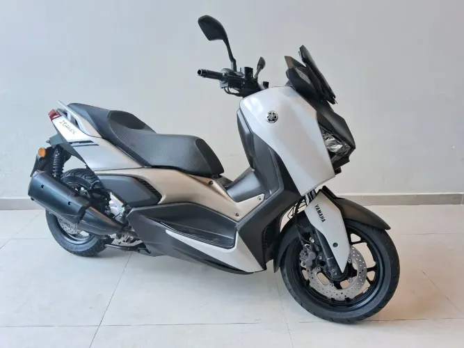 Yamaha XMAX 250 CONNECTED