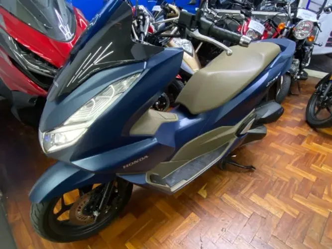 Honda PCX 2023 160 DLX