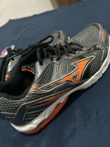 Tênis mizuno unissex