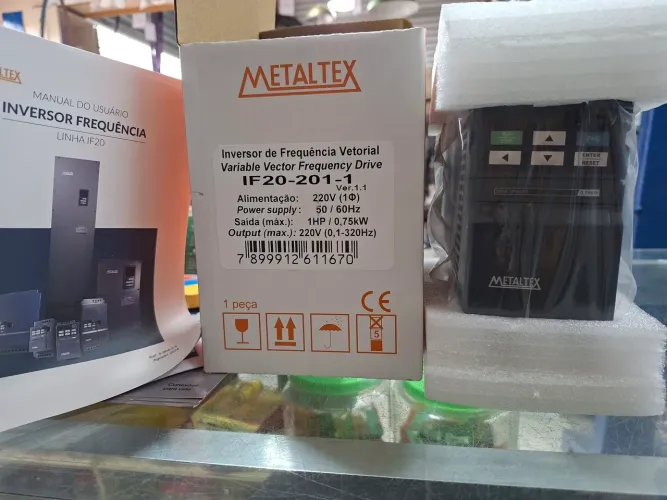 INVERSOR DE FREQUÊNCIA 220V 1HP