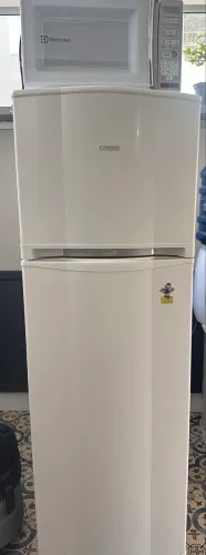 Vendo geladeira e microondas