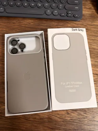 Capa Case Iphone 17 Pro Max Couro Cinza Escuro da Apple com MagSafe 