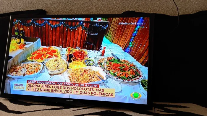 Vendo tv 32 polegadas