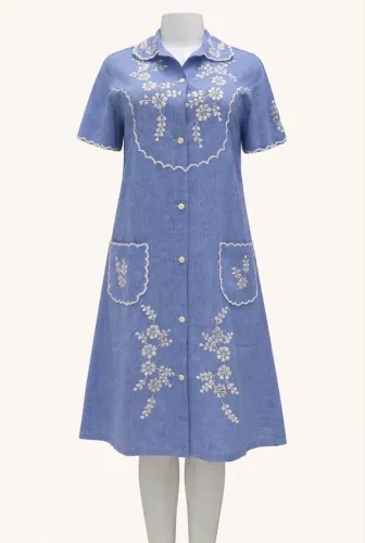 VESTIDO AZUL IMPORTADO C/ BORDADO FLORAL