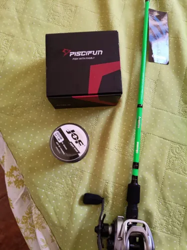 Carretilha Aloy M, vara okuma 20 lb e carretel linha multifilamento 4X ( 300 MTS)