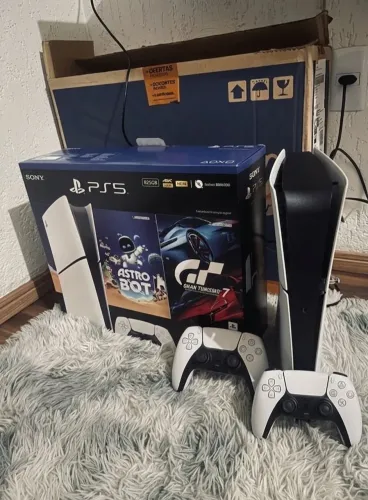 PS5 Slim 1TB NOVO + 2 Controles + Jogos Lacrados