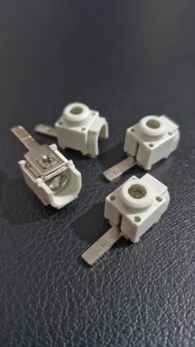 Conector Genérico para Disjuntor Saída Frontal 6 a 25mm - LUKMA