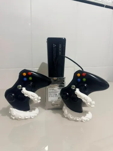 Xbox 360 desbloqueado Aurora com 2 controles