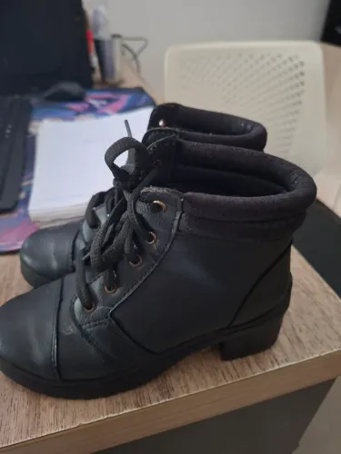 Bota cano curto