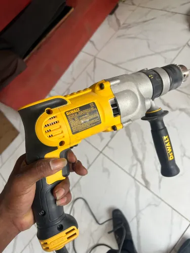 Martelete e Furadeira Dwalt 1300W