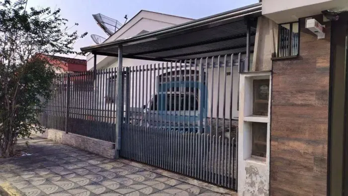 Casa no centro de Lindóia