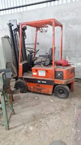 Empilhadeira elétrica