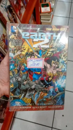 Lote de HQ em ingles