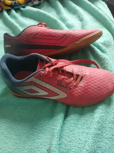 Chuteira Futsal Umbro Warskin Jr