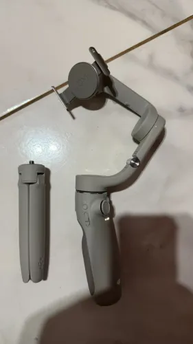 Estabilizador DJI OM 5 para celular