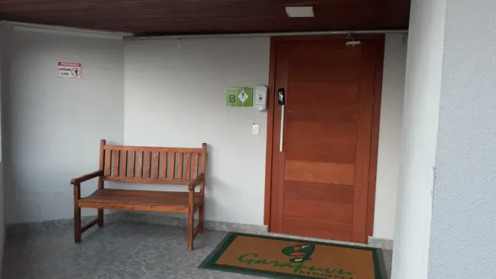 Alugo apartamento mensal