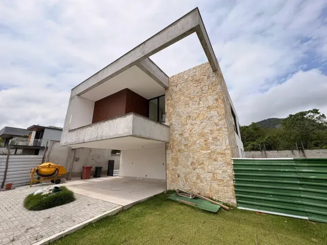 Casa com Vista para a Mata e Pedra de Inoã, Sem Vizinhos nos Fundos Alphaville 1, Maricá