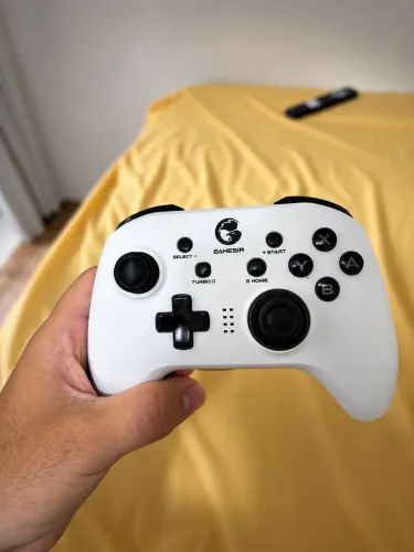 Controle GameSir T4 Pro - White (Nintendo Switch / Android / iOS / Windows PC)