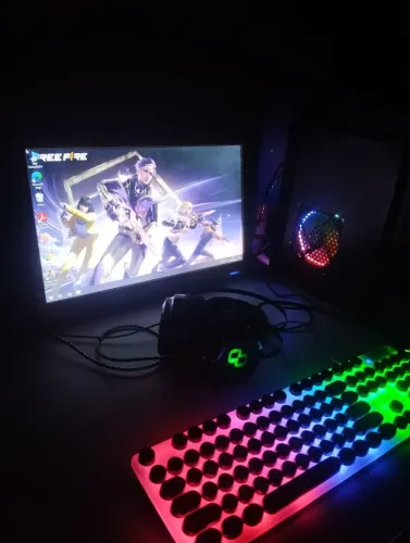 PC Game core i5 8 GB SSD 128 troco em algo do meu interesse com volta do interessado