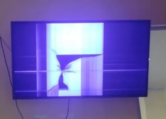 TV LG 43 Nano Cell para retirada de peças 