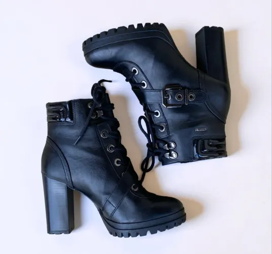 bota feminina de couro legítimo marca dakota tamanho 36