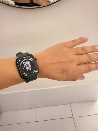 Apple Watch 8 45 com acessórios