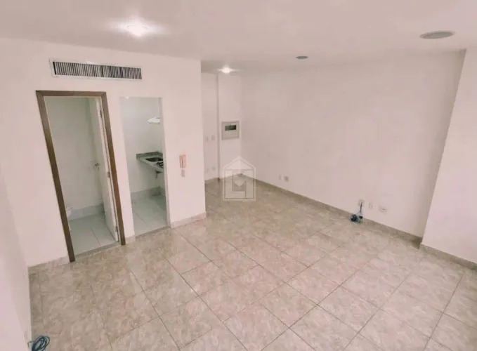Sala à venda com 33,44 m² na Enseada do Suá, Vitória/ES
