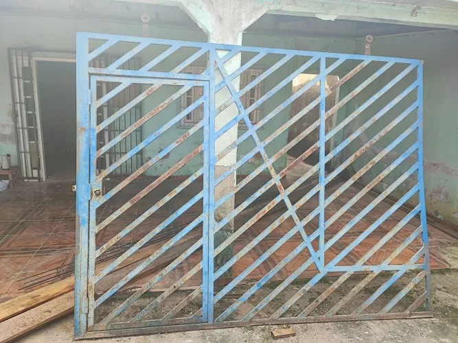 Portão de ferro