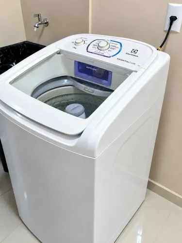 Máquina de Lavar Electrolux Essential Care 11kg - 220V - LES11