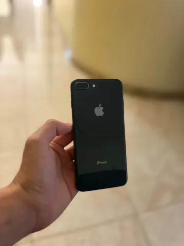 iPhone 8 Plus, 64GB