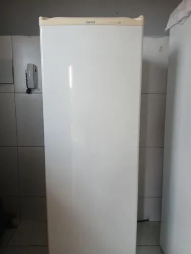 Geladeira Consul 240L