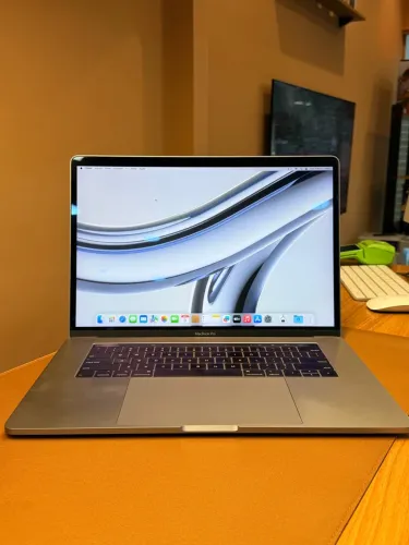 MacBook Pro 2018 15? 16GB com 6 meses de garantia
