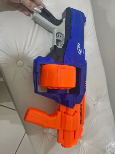 Nerf Surgerife com dardos 