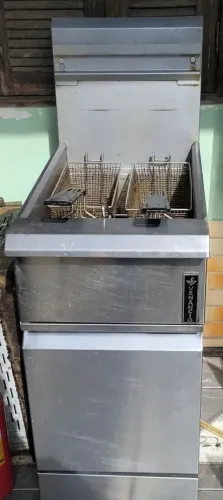 Fritadeira industrial a gás