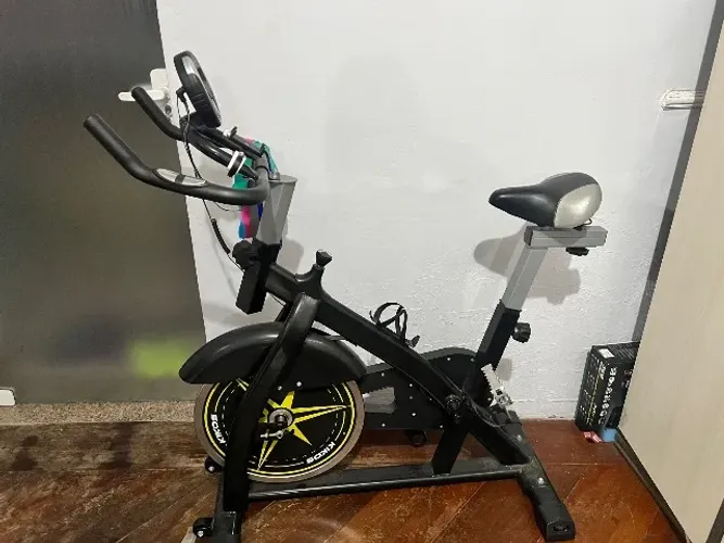 Bicicleta Ergométrica Spinning Kikos F3i Roda 10kg - Impecável!