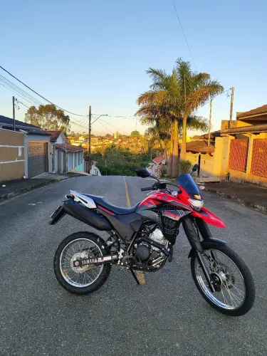 Xtz 250 Lander 24/24 vendo ou troco