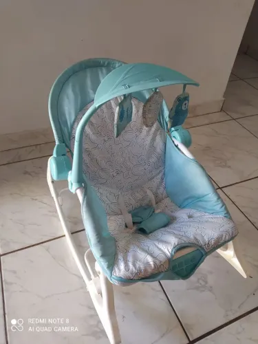 Vendo cadeirinha de balanço