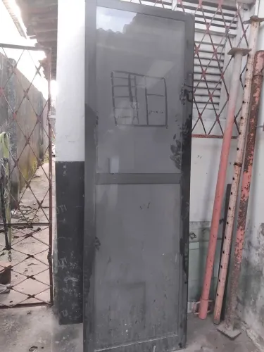Porta de vidro e janela