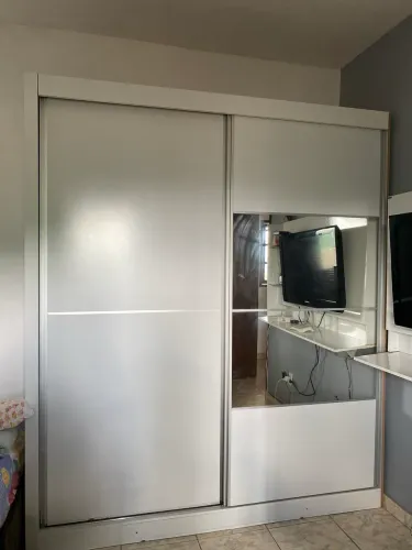 Vendo guarda roupa casal