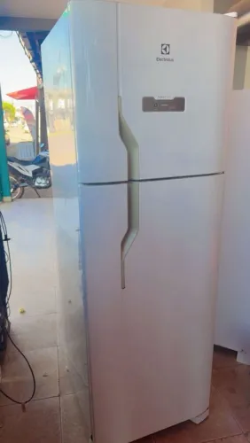 Refrigerador frost free Eletrolux