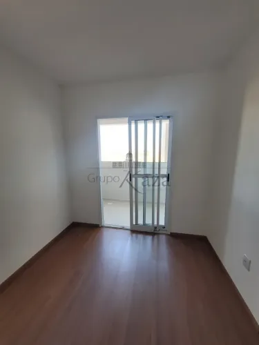 Oportunidade - Apartamento - Condomínio Residencial Colinas do Paratehy - Jardins do Parat
