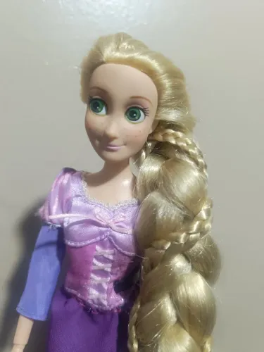 Boneca da Rapunzel Disney story