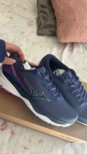 Vendo Tênis mizuno wave falcon 5 NOVO