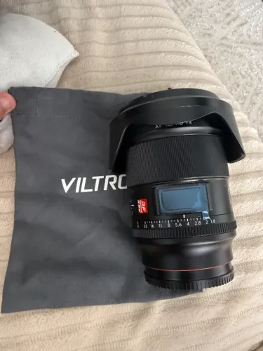 Lente viltrox AF 16mm f/1.8 FE para Sony E-mount.