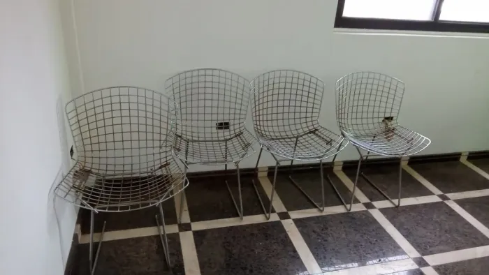 Kit 4 cadeiras bertoia cromada