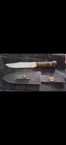 Faca de Sobrevivência militar modelo 1982