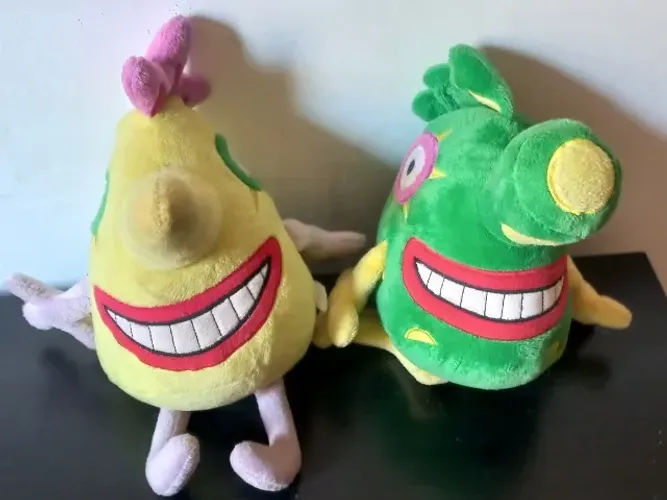 IMPERDÍVEL - Dois Brinquedos pedagógicos de pelúcia Germes